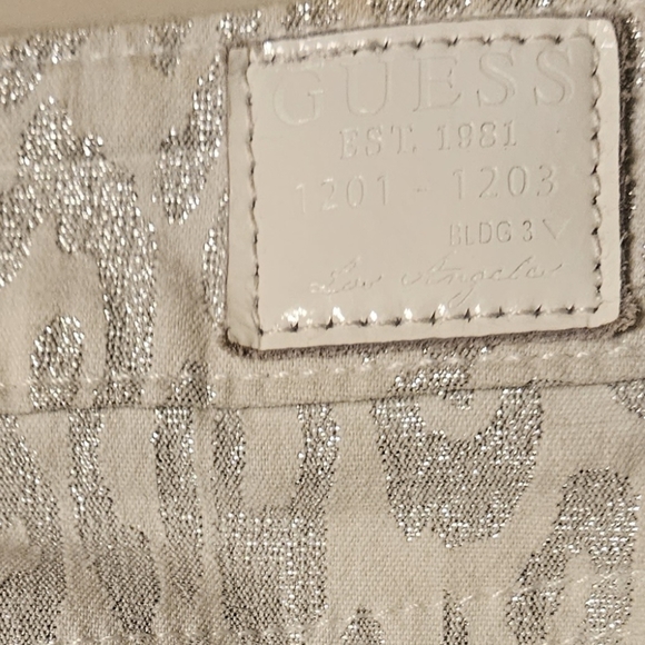 Guess Brand white-silver metallic print pants - Picture 7 of 7